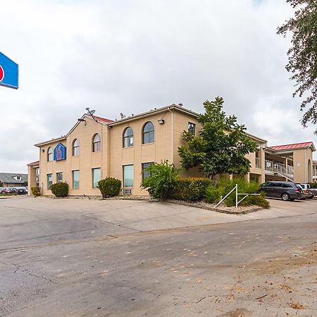 Motel 6-San Antonio, Tx - Fiesta Trails Luaran gambar