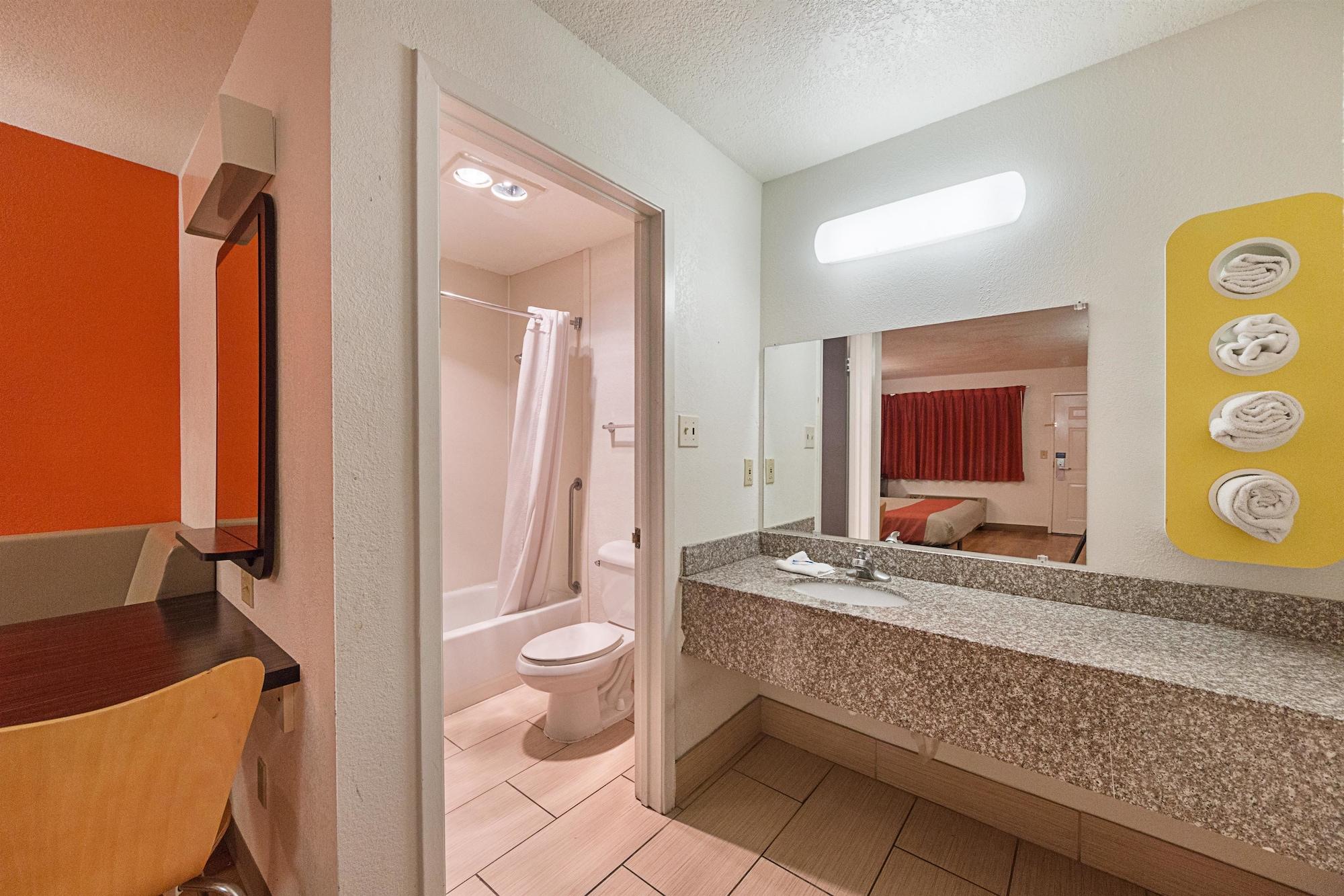Motel 6-San Antonio, Tx - Fiesta Trails Luaran gambar