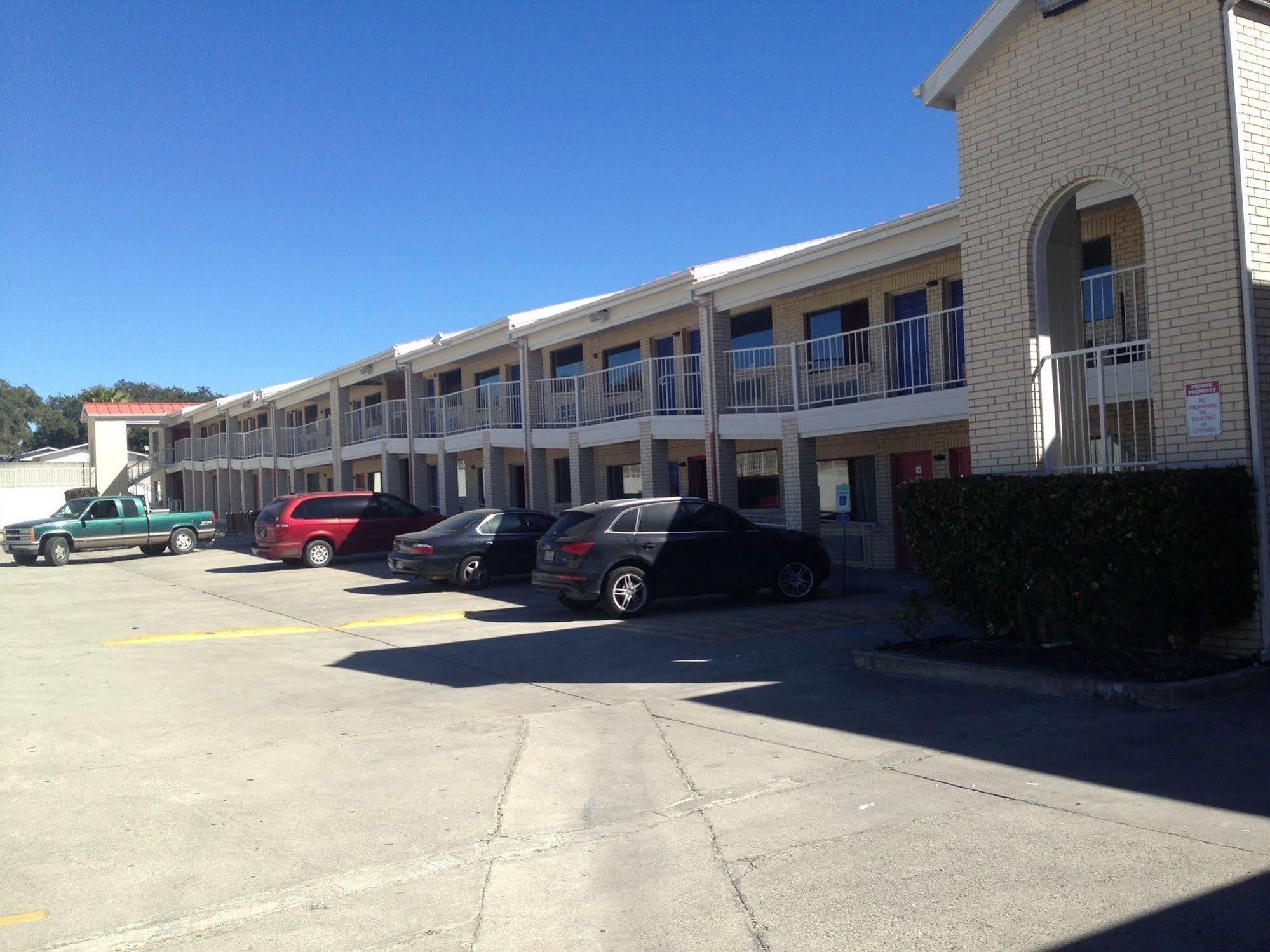 Motel 6-San Antonio, Tx - Fiesta Trails Luaran gambar